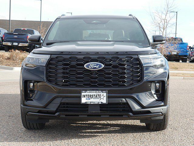 New 2026 Ford Explorer ST-Line w/ ST-Line Street Pack AWD/4WD image 8