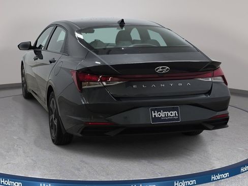 Used 2023 Hyundai Elantra SEL FWD image 7
