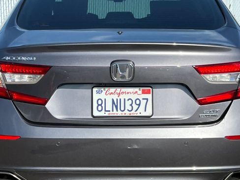Used 2018 Honda Accord Touring image 22