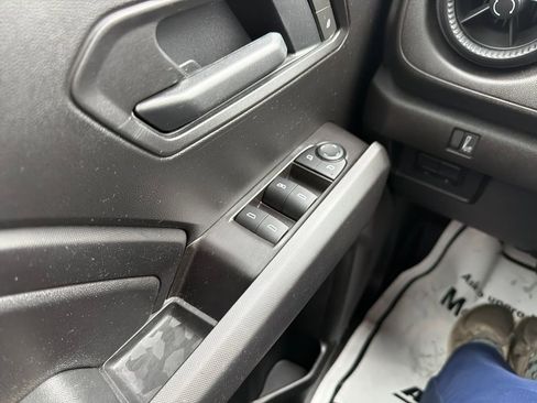 Used 2025 Chevrolet Colorado Trail Boss image 12