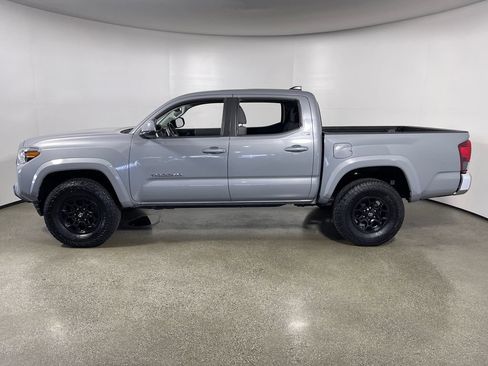 Certified 2020 Toyota Tacoma SR5 RWD image 6