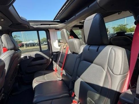 Used 2020 Jeep Wrangler Unlimited Rubicon w/ Quick Order Package 28Y Recon AWD/4WD image 5