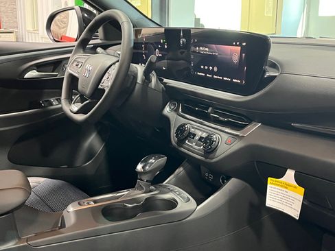 New 2025 Buick Envista Preferred w/ Convenience I Package image 8