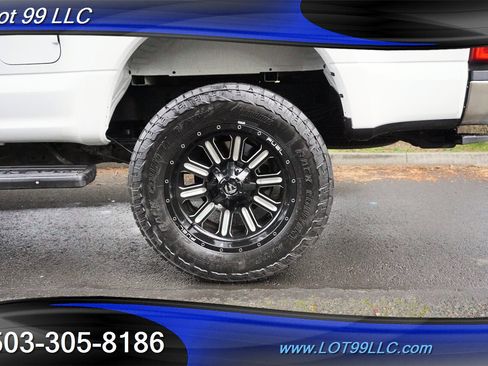 Used 2017 Ford F250 XLT image 3