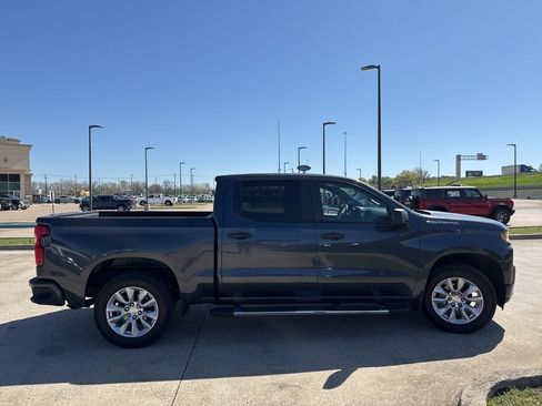 Used 2021 Chevrolet Silverado 1500 Custom image 17
