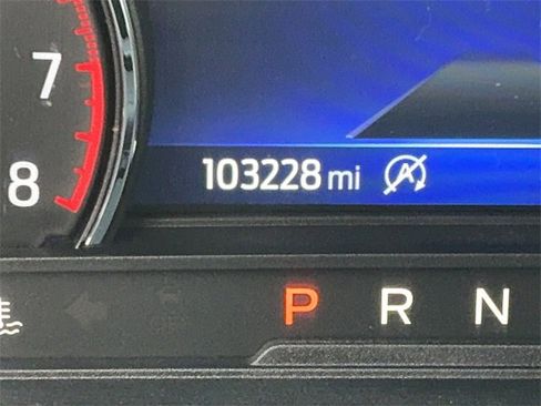 Used 2020 Ford Explorer XLT w/ Equipment Group 202A image 28