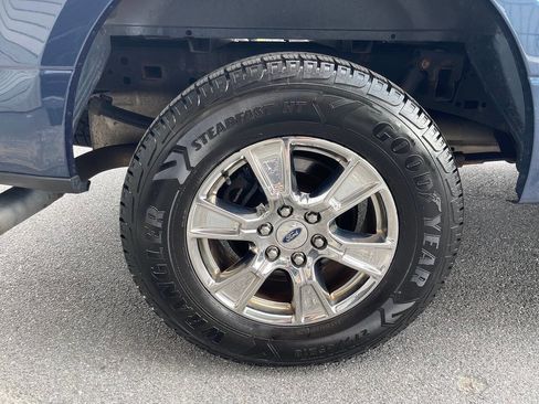 Used 2017 Ford F150 XLT w/ Equipment Group 302A Luxury AWD/4WD image 12