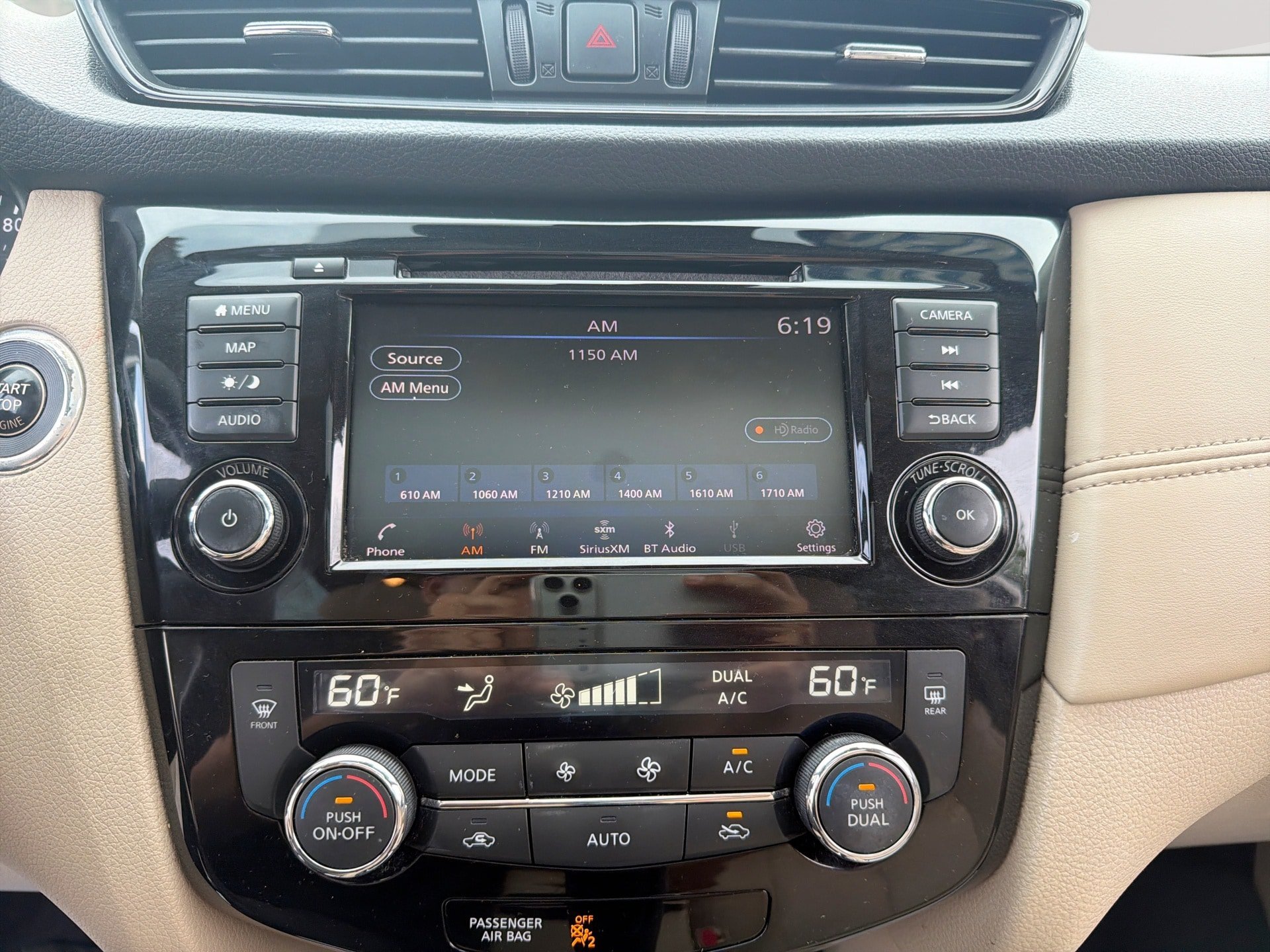 Used 2020 Nissan Rogue SL w/ Premium Package AWD/4WD image 12