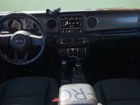 Certified 2022 Jeep Gladiator Willys image 23