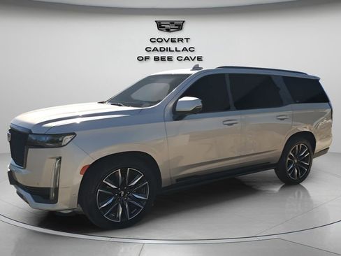 Used 2021 Cadillac Escalade Sport w/ Driver Assist Tech Package image 4