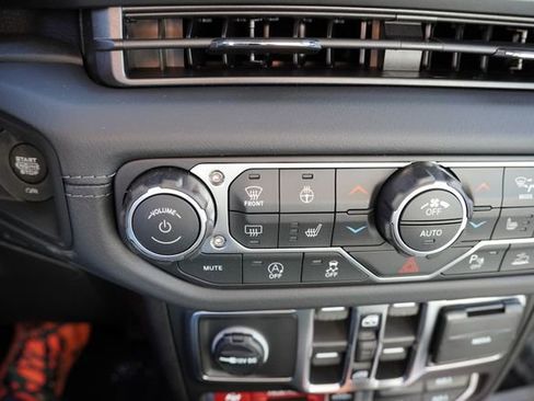 New 2026 Jeep Wrangler Unlimited Rubicon image 13