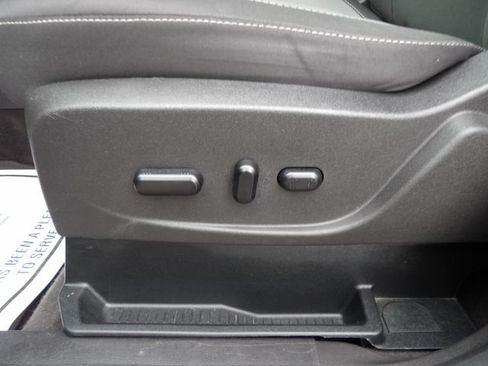 Used 2019 Ford Escape SE AWD/4WD image 17