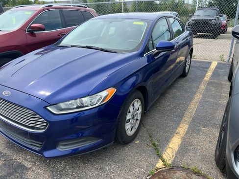 Used 2014 Ford Fusion S FWD image 5