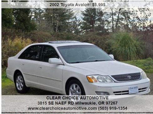 Used 2002 Toyota Avalon XLS image 6
