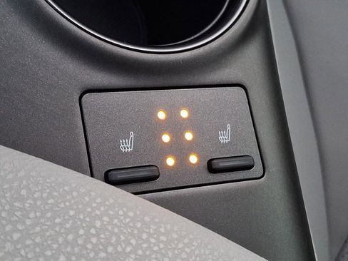 Used 2021 Toyota Camry XSE image 19