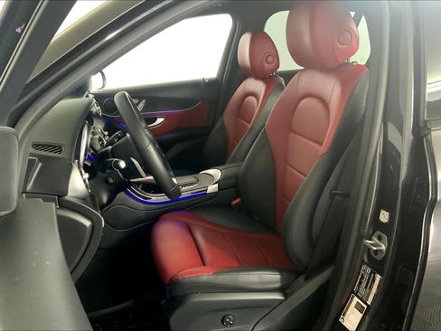Certified 2022 Mercedes-Benz GLC 300 4MATIC image 9