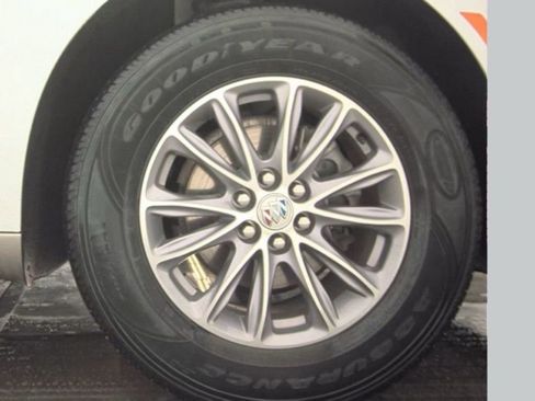 Used 2024 Buick Enclave Premium image 21