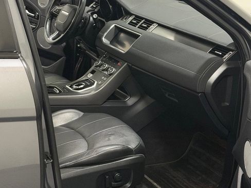 Used 2018 Land Rover Range Rover Evoque SE Premium AWD/4WD image 11