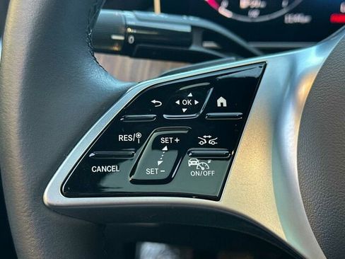 Used 2025 Mercedes-Benz C 300 Sedan image 28