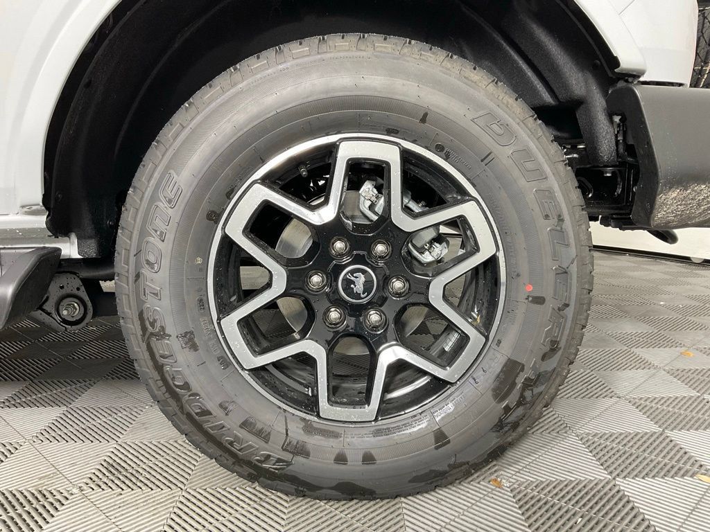 New 2026 Ford Bronco Outer Banks AWD/4WD image 10
