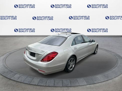 Used 2016 Mercedes-Benz S 550 4MATIC Sedan w/ Premium Package image 7