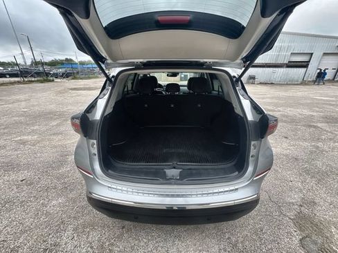 Used 2019 Nissan Murano Platinum w/ Cargo Package FWD image 25