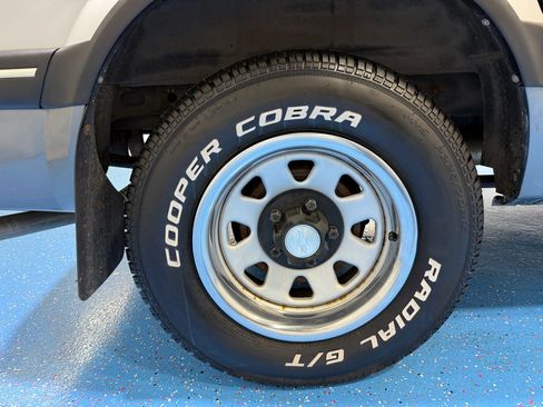 Used 1990 Chevrolet Astro LT image 56