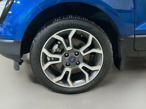 Used 2020 Ford EcoSport SES w/ SES Black Appearance Package image 32