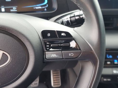 Used 2025 Hyundai Elantra Sport FWD image 21