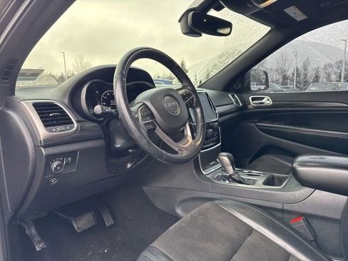 Used 2019 Jeep Grand Cherokee Altitude image 6