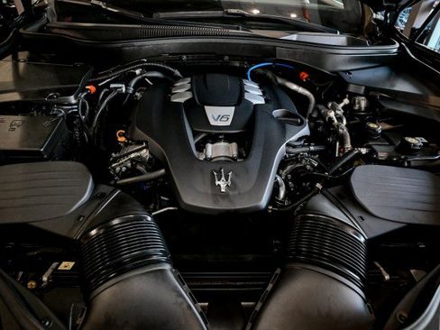 Used 2022 Maserati Levante GT image 53