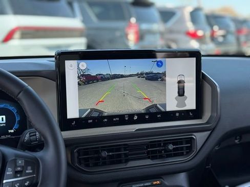 Used 2025 Ford Bronco Sport Big Bend w/ Convenience Package image 3