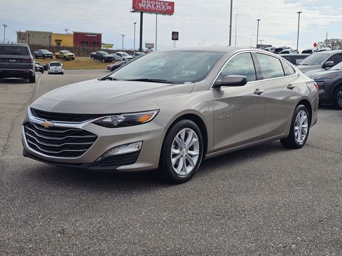 Used 2024 Chevrolet Malibu LT image 1