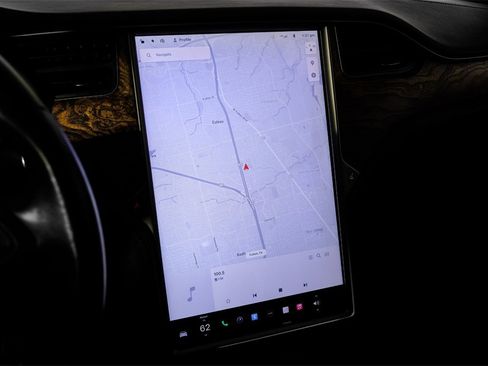 Used 2021 Tesla Model S Long Range image 18