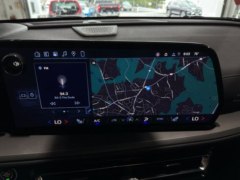 New 2026 Chevrolet Traverse LT w/ Enhanced Driving Package image 17