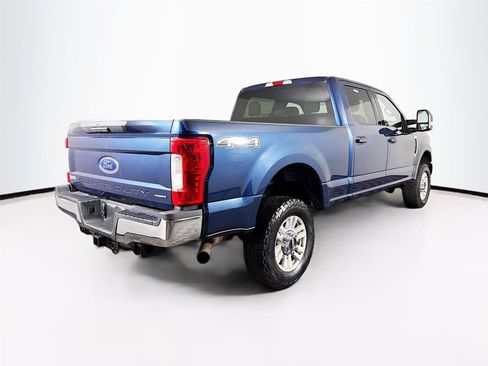 Used 2019 Ford F250 XLT AWD/4WD image 11