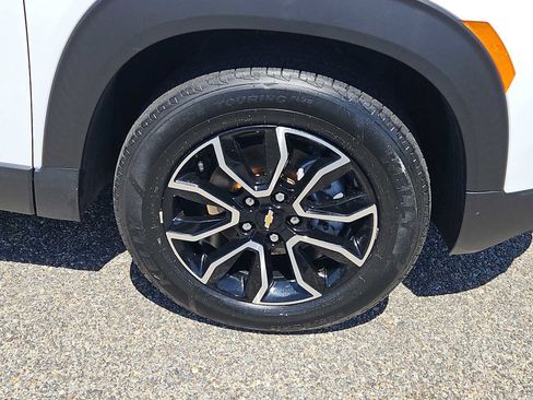 Used 2023 Chevrolet TrailBlazer ACTIV w/ Convenience Package AWD/4WD image 10