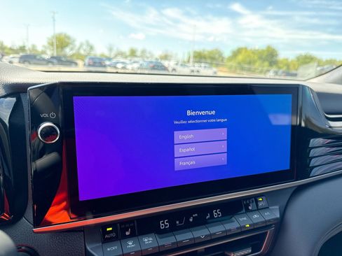 Used 2025 Toyota Camry XSE image 12