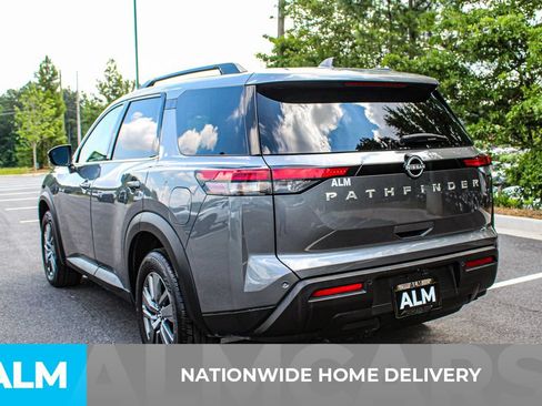 Used 2025 Nissan Pathfinder SV FWD image 5