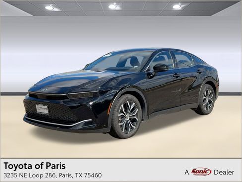 Used 2024 Toyota Crown Limited image 1