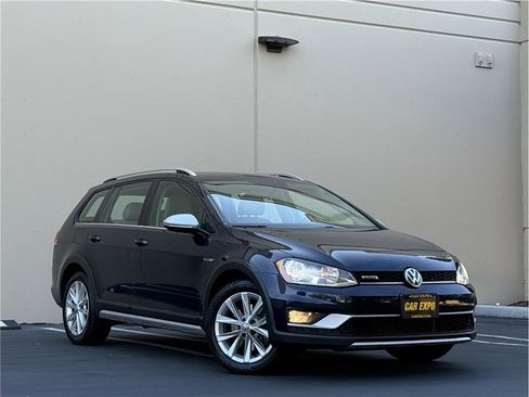 Used 2017 Volkswagen Golf Alltrack SE image 23