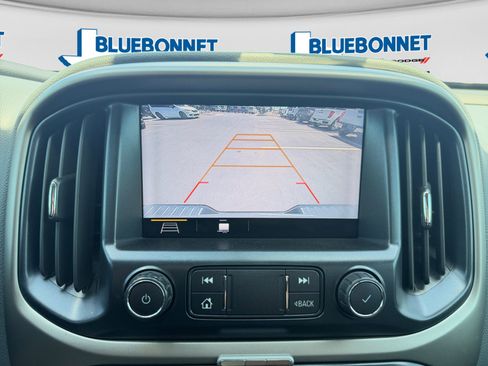 Used 2019 Chevrolet Colorado Z71 w/ Z71 Midnight Edition AWD/4WD image 16