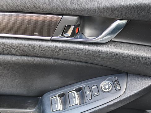 Used 2020 Honda Accord Sport image 23