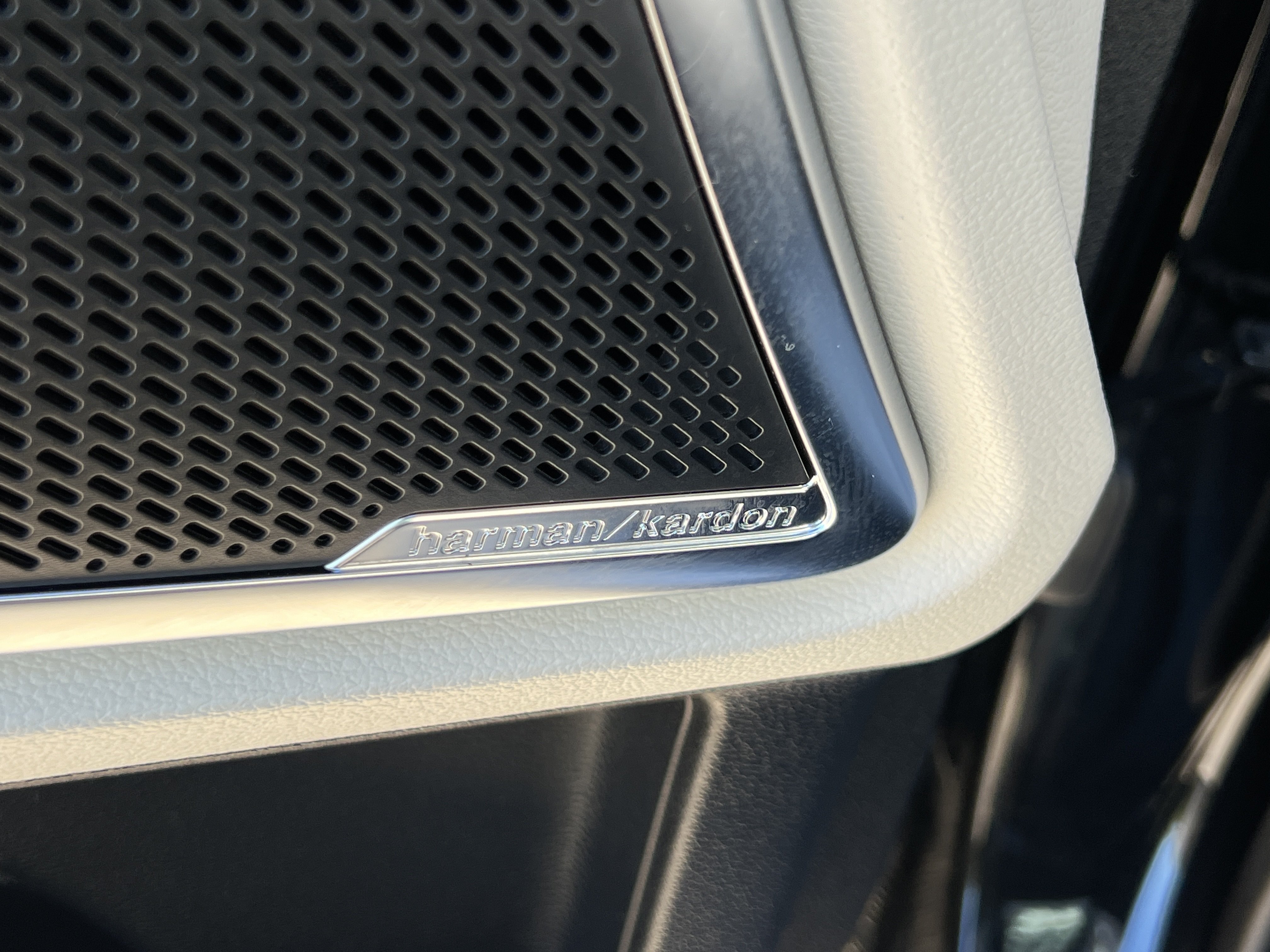 Used 2024 Kia Telluride SX AWD/4WD image 28