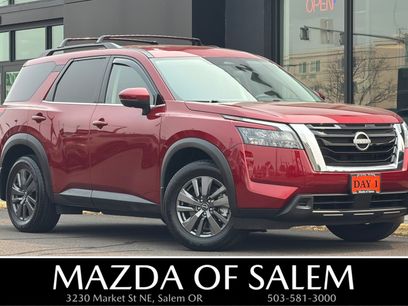 Used 2024 Nissan Pathfinder SV