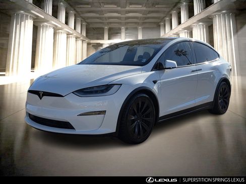 Used 2022 Tesla Model X Plaid image 9