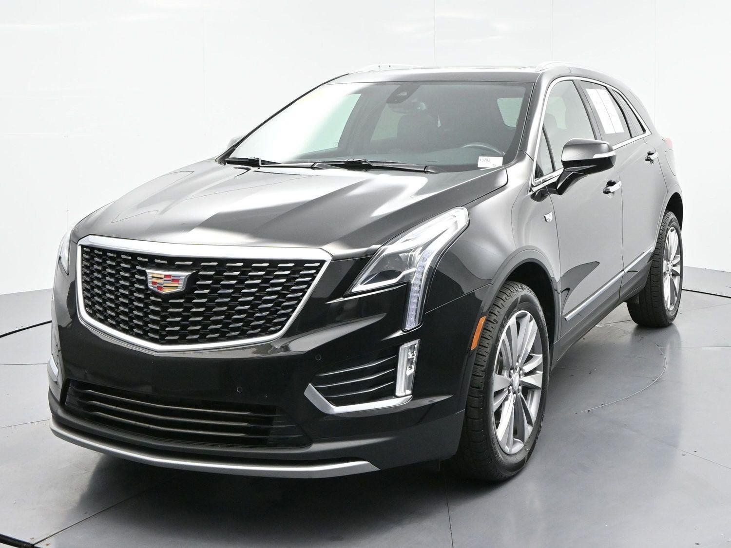 Certified 2025 Cadillac XT5 Premium Luxury AWD/4WD image 3