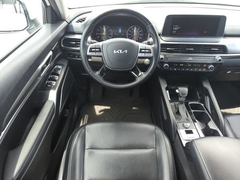 Used 2022 Kia Telluride LX FWD image 14