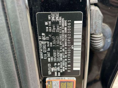 Used 2023 Kia Sorento LX image 16