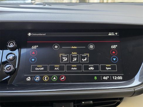 Used 2022 Buick Envision Essence w/ Technology Package I image 29